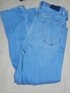 Abercrombie & Fitch Ankle Straight Ultra High Rise Curve Love Jeans